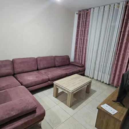 Daily Budget Apartment *
